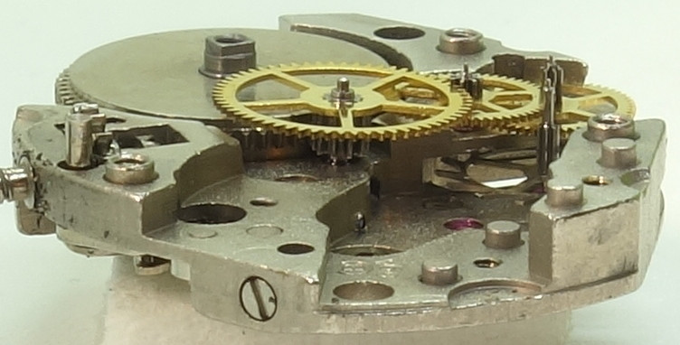 side view of the gear train Bifora 691: side view of the gear train