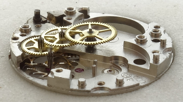 side view of the gear train Bifora 70: side view of the gear train