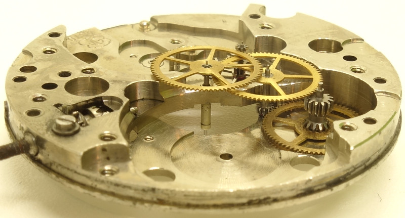 side view of the gear train ETA 2370: side view of the gear train