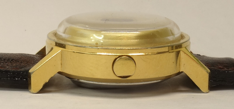 180° rotatable button Timex M281: 180° rotatable button